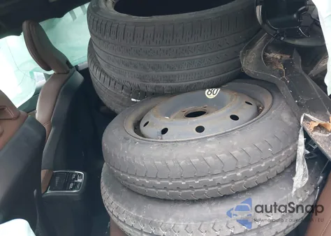 2020 Volvo Xc60 T5 Inscription z USA, uszkodzony, nr VIN YV4102RL9L1559751